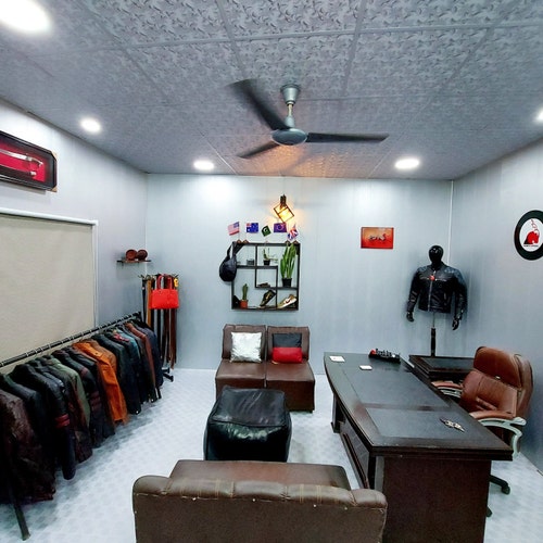 LeatherspainArt store logo