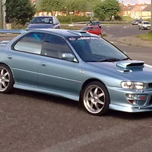 SCOOBY DESIGNS Nissan Nismo GTR Pulsar Skyline R34/ R33/ R32/ Ventilkappen Reifen Rad Staub Kappen X4/ wei/ß