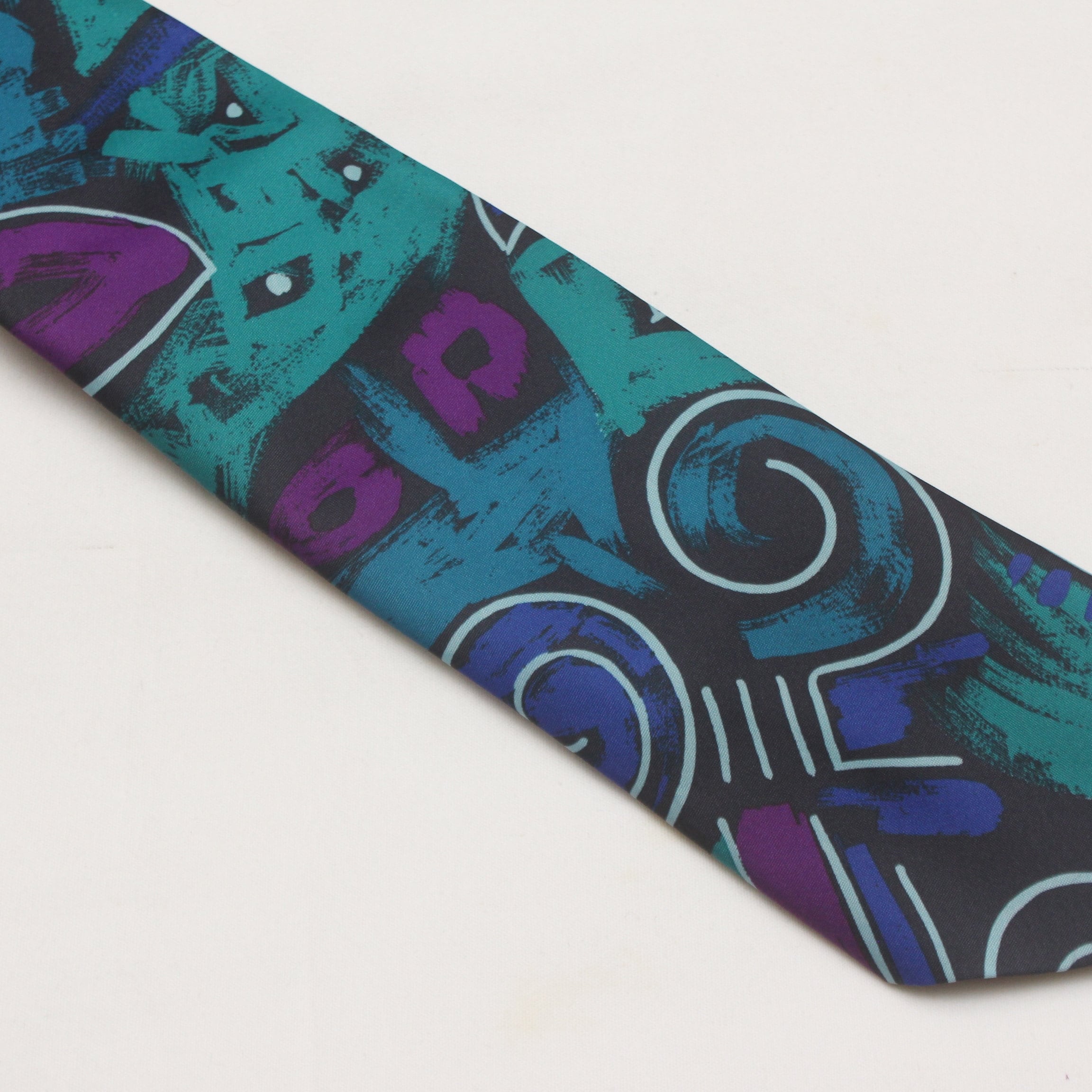 nearest tie shop