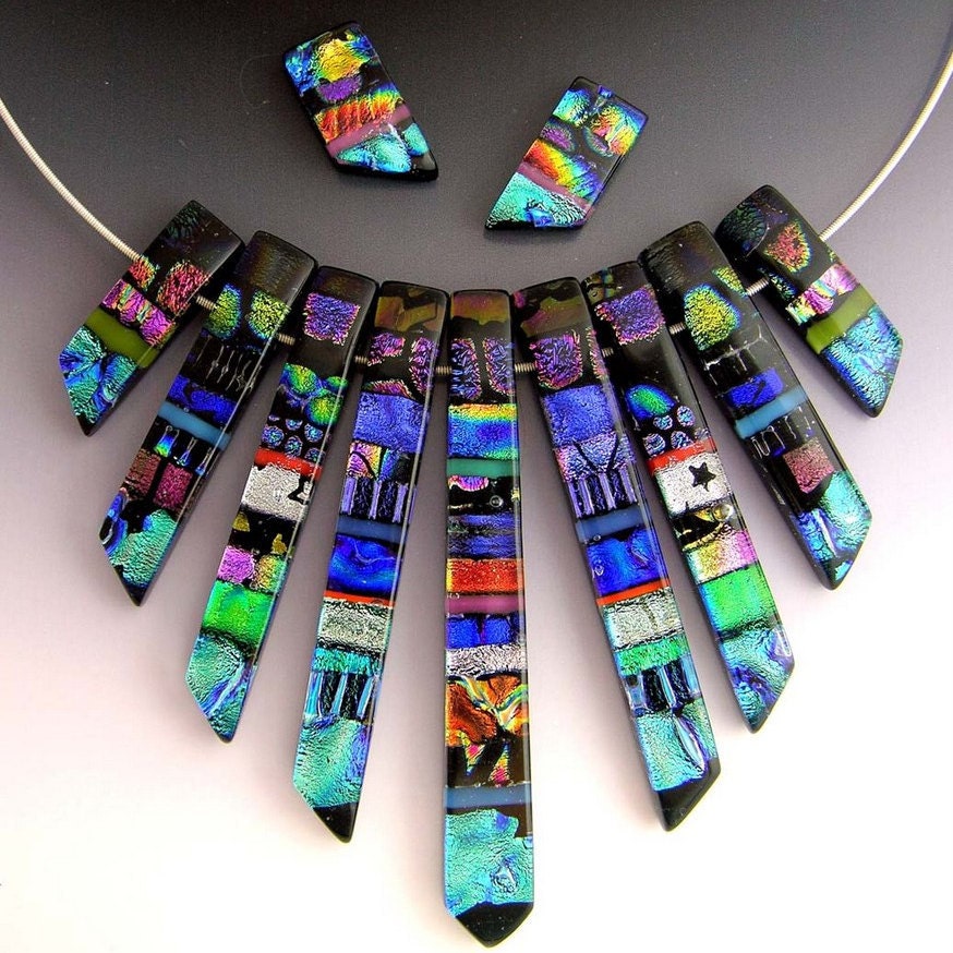 3 Fish Buttons Czech Glass Bright Iridescent Turquoise and Gold Pisces Fish 3 Fish Buttons