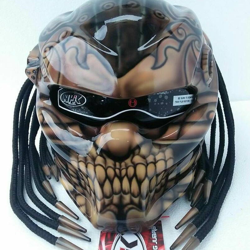 Custom Negro y Verde Depredador Casco de motocicleta real Custom Negro y Verde Depredador Casco de motocicleta real