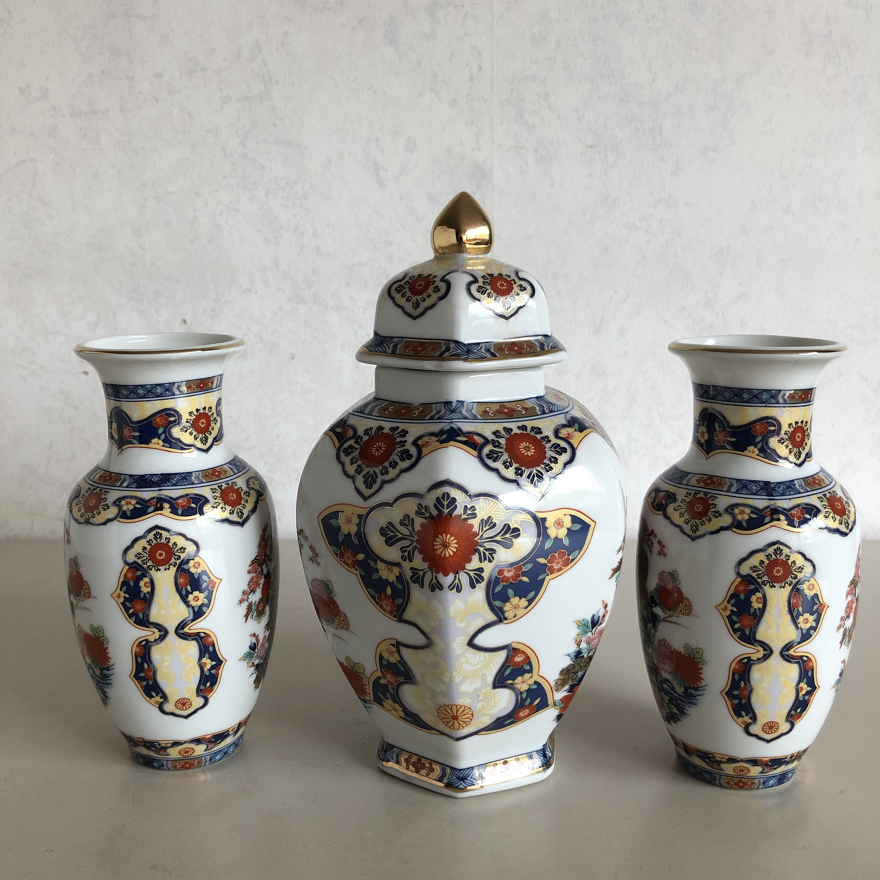 TWO HANDLE VASE 10.6 INCHES DELFT RARE HAND PAINTED 