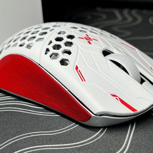 Finalmouse UltralightX lion3 hump付きカスタム 【公式通販】 Finalmouse UltralightX lion3 hump付きカスタム 【公式通販】