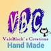 Inhaber von <a href='https://www.etsy.com/de/shop/valeblackcreations?ref=l2-about-shopname' class='wt-text-link'>valeblackcreations</a>