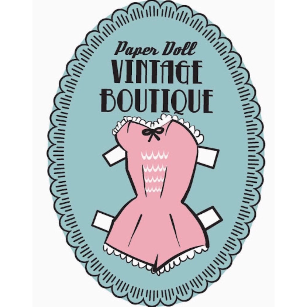 1930s-40s Lucite Clasp Fan Shaped Black Velvet Purse - Paper Doll Vintage  Boutique & Paper Doll Curiosity Shoppe