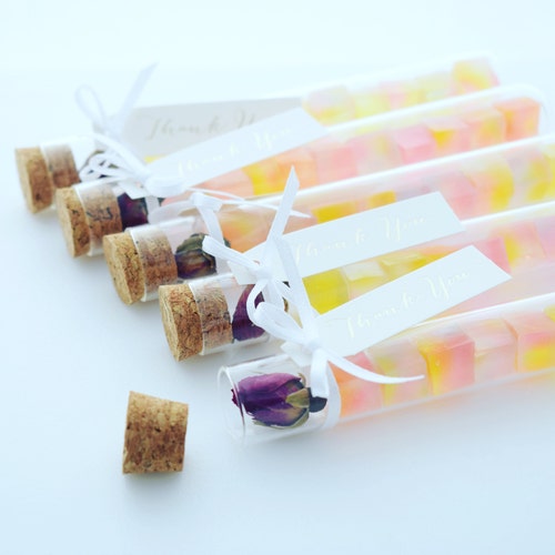 Blossomsweets の Made To Order Hand Crafted Japanese Wagashi