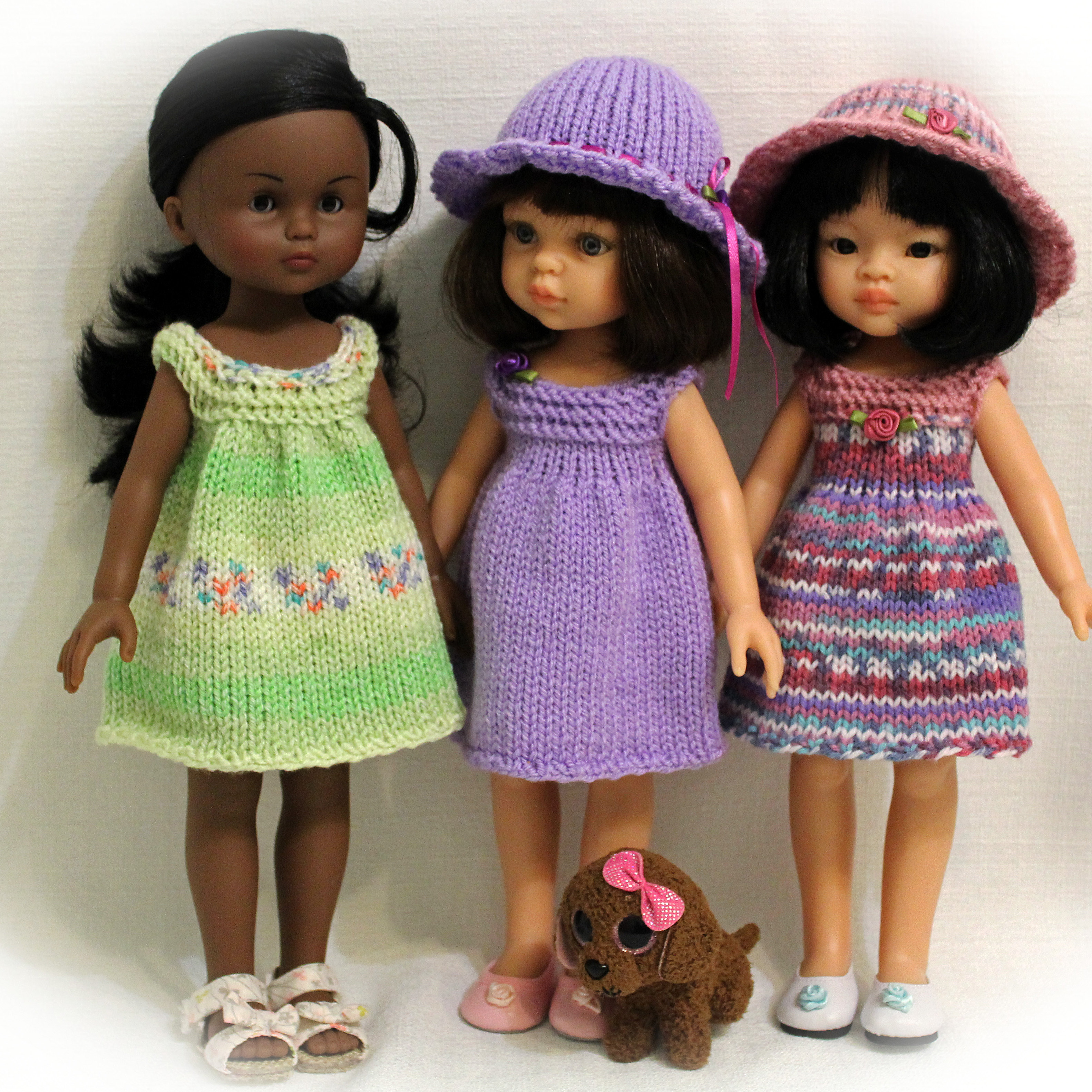 Patr n de tejido para dos vestidos para mu ecas Sasha 16 17. Ropa