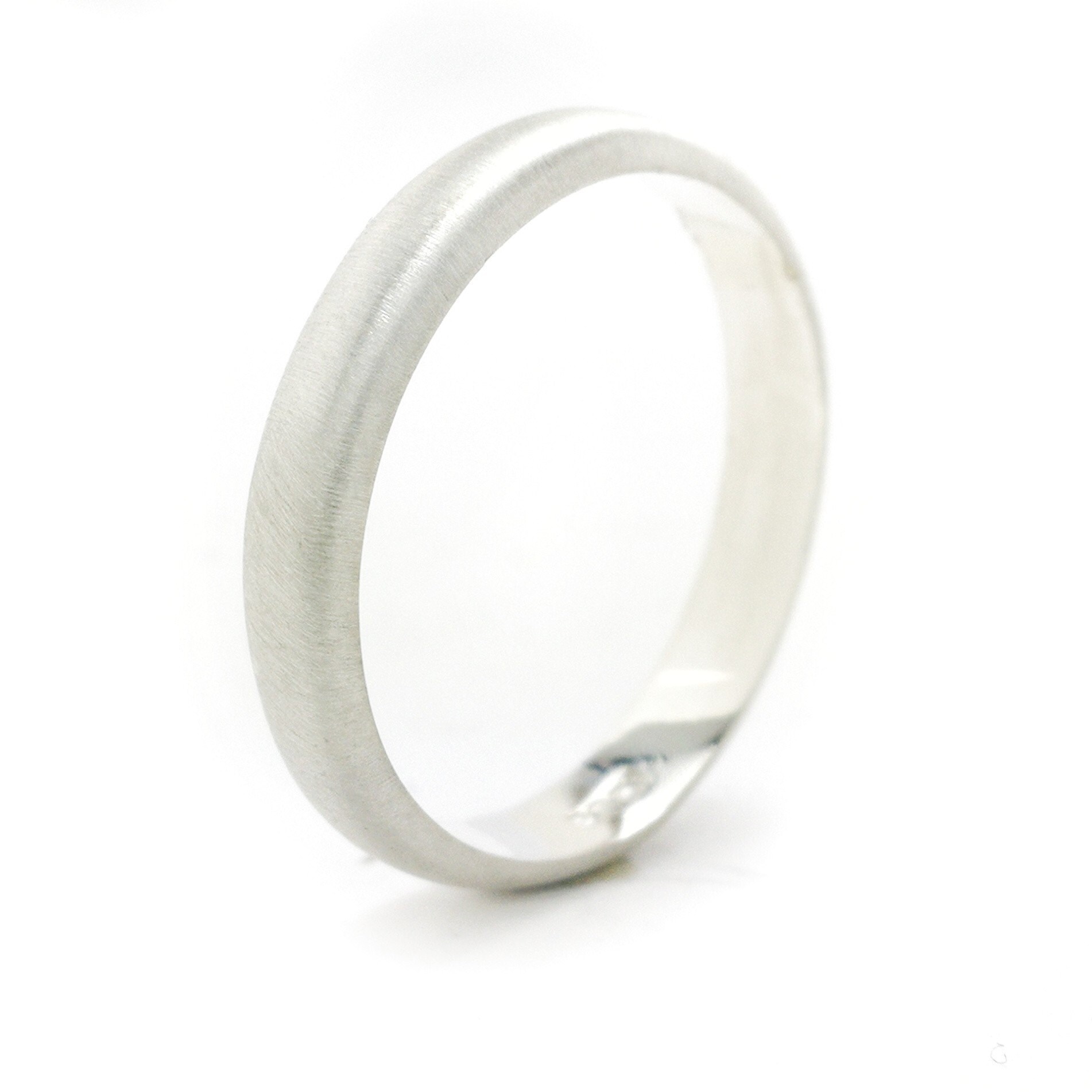 Mia Diamonds 925 Sterling Silver 2mm Comfort Fit Flat Size 9 Band Mia Diamonds 925 Sterling Silver 2mm Comfort Fit Flat Size 9 Band