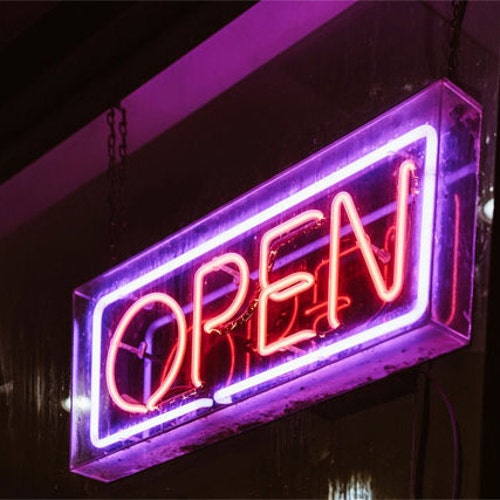 Neon Signs Its 5 00 Somewhere Neon Light Sign Led Neon Lamp