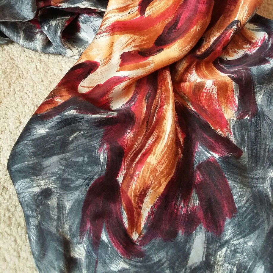 MASAI CLOTHING Co old rose print long vintage scarf with beautiful classic design soft sage green shades A romantic feminine look.