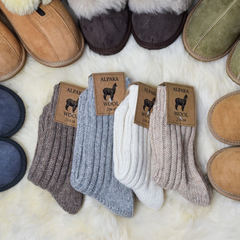 Comprar Calcetines cálidos súper gruesos de lana para hombre y mujer,  medias sólidas de lana merina contra el frío, calcetines de felpa, novedad  de invierno de 2024