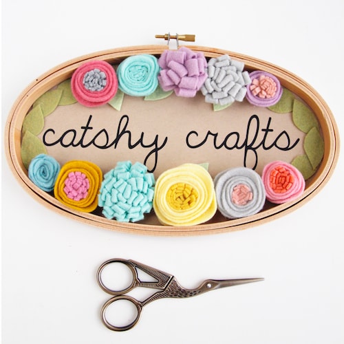 10 Super Adorable Ways to Display Your Embroidery Hoop Art - Catshy Crafts