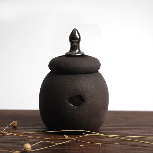 AmanitaPottery store logo