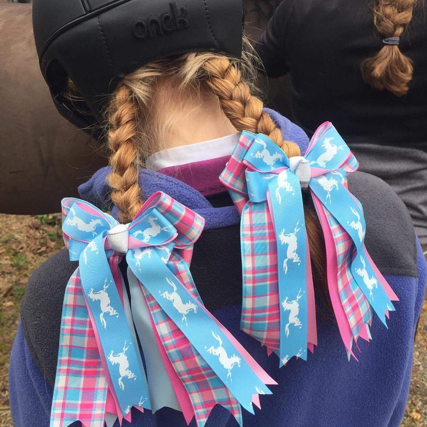 Hair bows for horse shows/beautiful hair accessory/turquoise