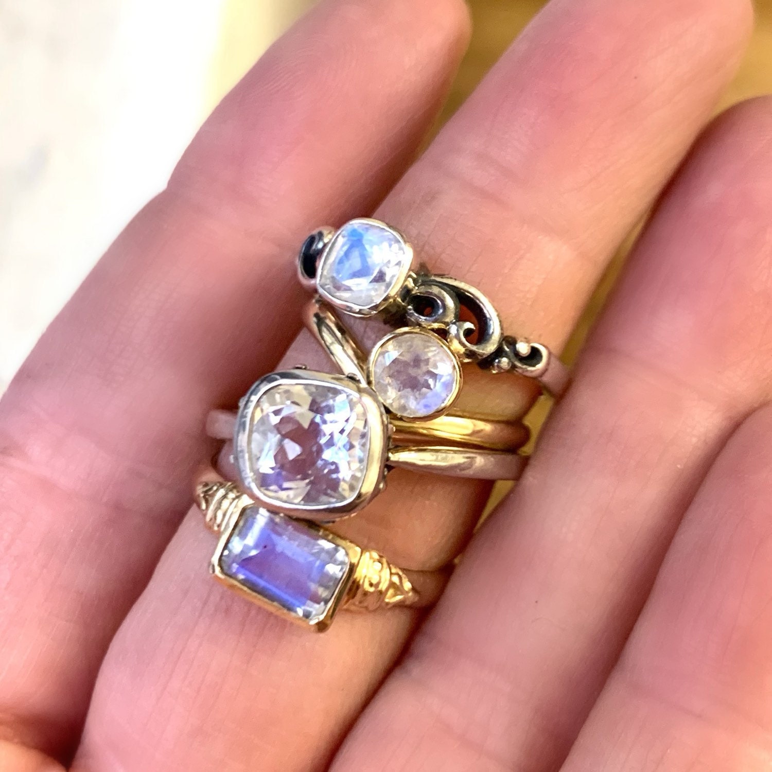 Femmes Mariage Ovale Cut Blue /& White Topaz Gemstone Ear Clip Cerceau Argent Boucles d/'oreilles