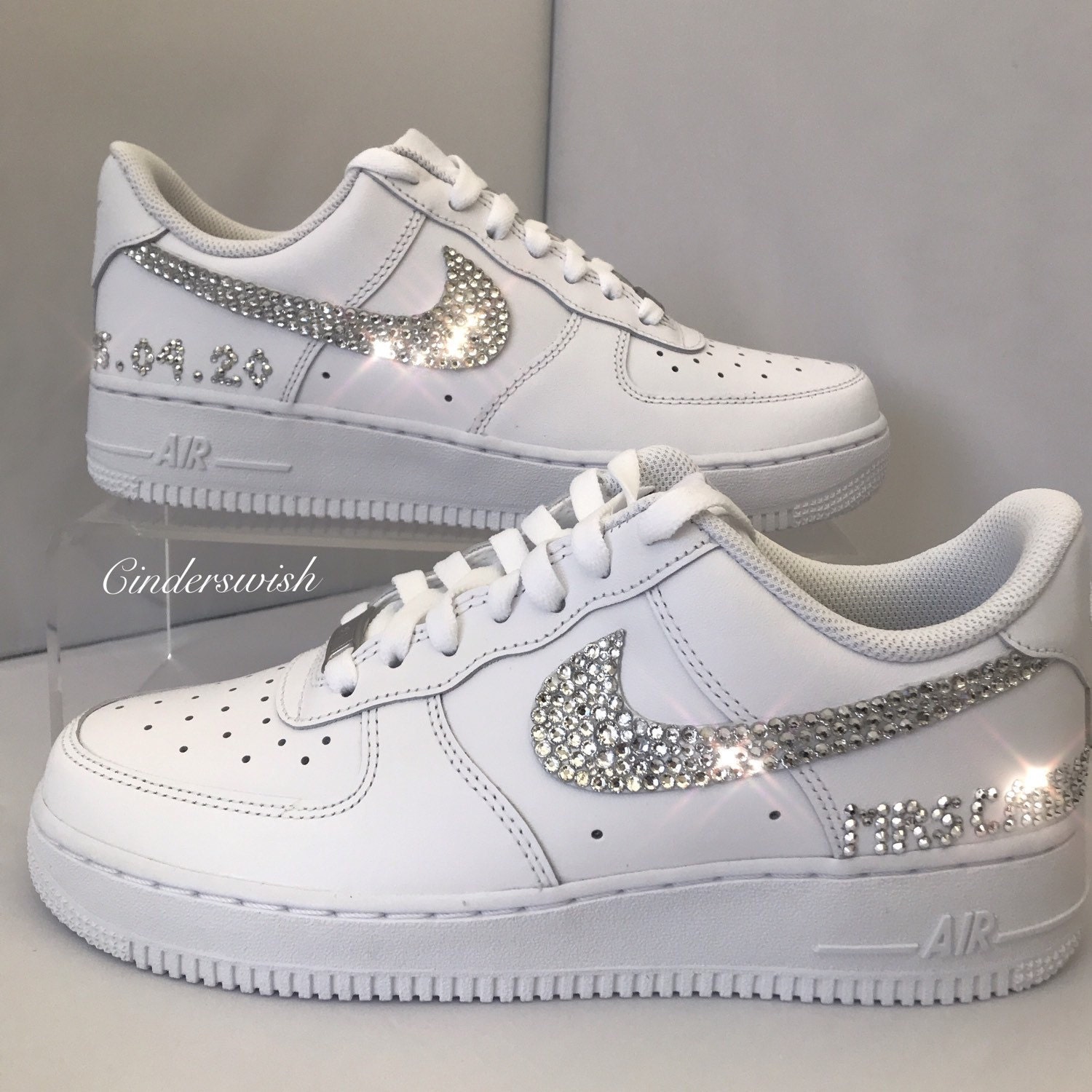 Nike Air Force 1 Swarovski. Nike Air Force Swarovski. Air Force 1 Swarovski. Nike Air Force 1 со стразами. Найк форс тиффани