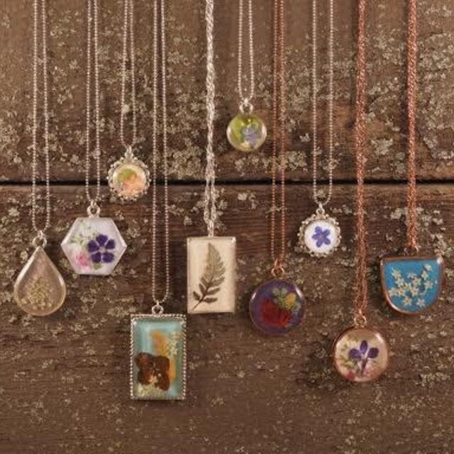 Timeless jewelry handmade with real flowers and by GloriBeeJewelry