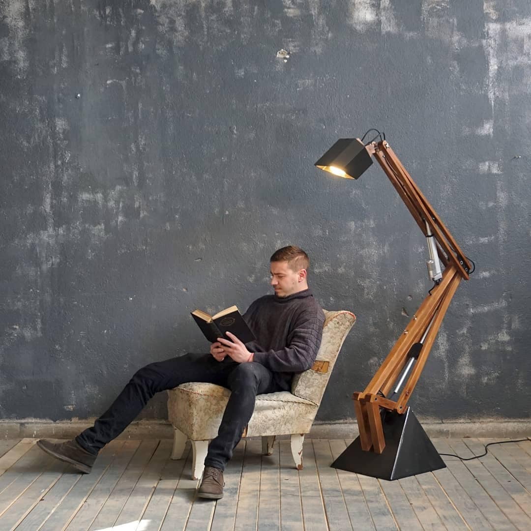 Oversized floor lamp outlet
