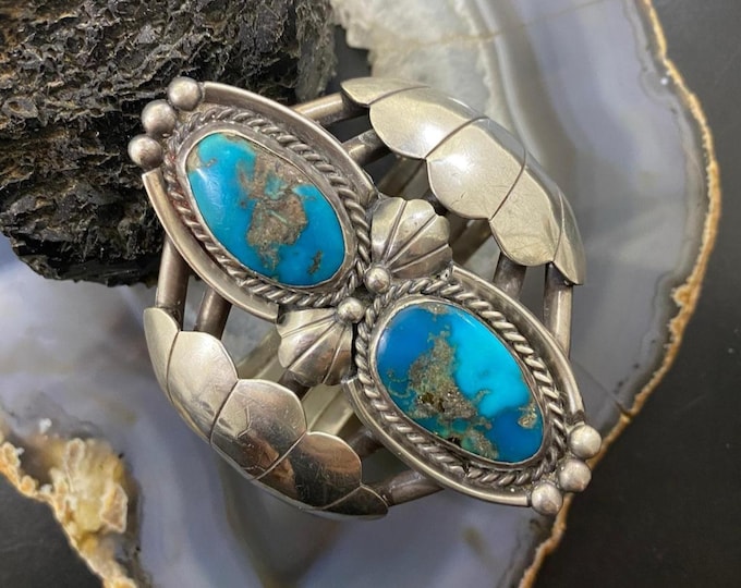 Incredible Vintage Navajo Native American Jewelry Silver Sheild Sterling Repoussed Floral Pendant Incredible Vintage Navajo Native American Jewelry Silver Sheild Sterling Repoussed Floral Pendant