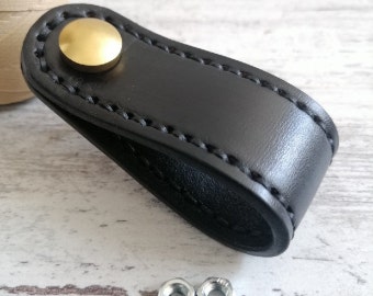 Leather Knobs