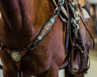 DESIGNER TACK