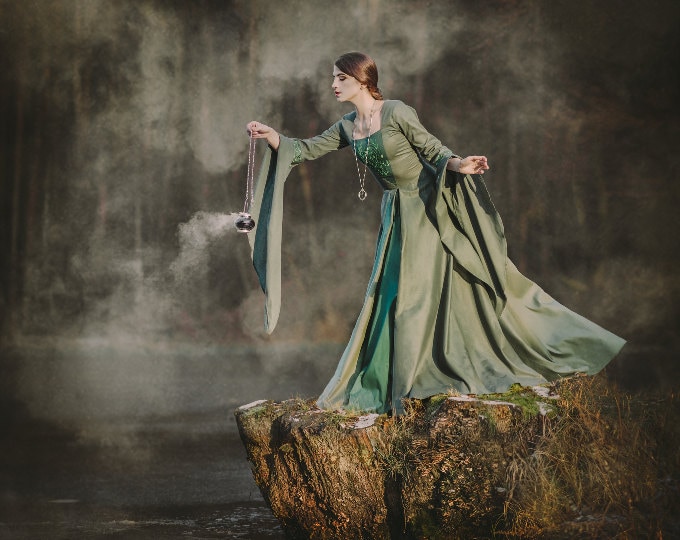 FANTASY COSTUMES