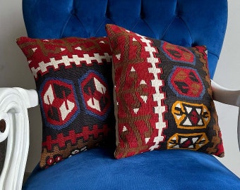 Throw Pillows 