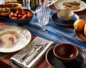 Luxe Sateen Tablecloths