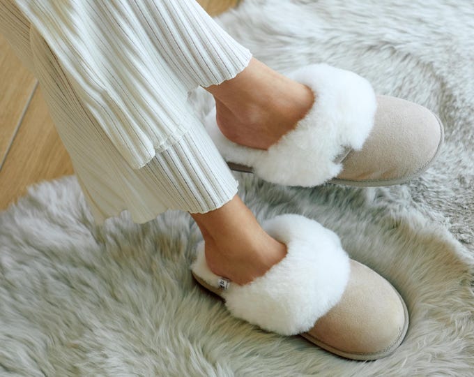 Women slippers