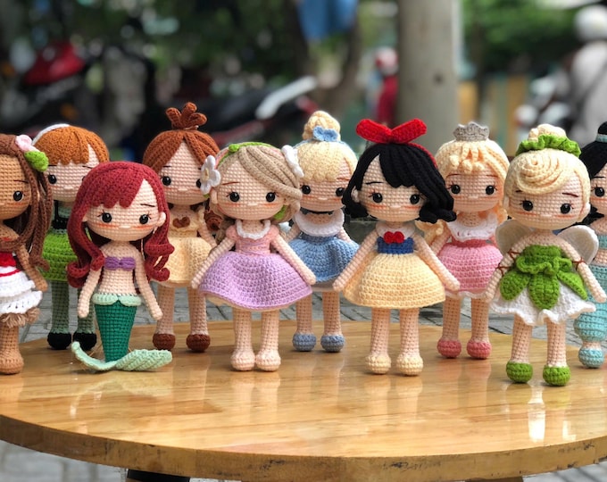 DISNEY CHARACTERS DOLLS