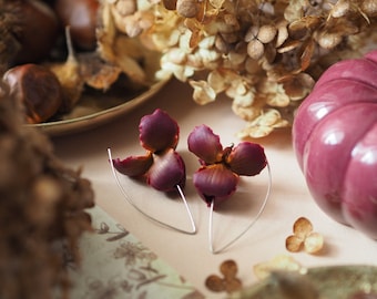 Iris earrings