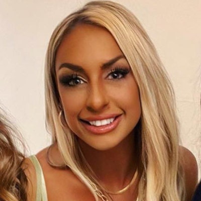 Hollye's profile picture