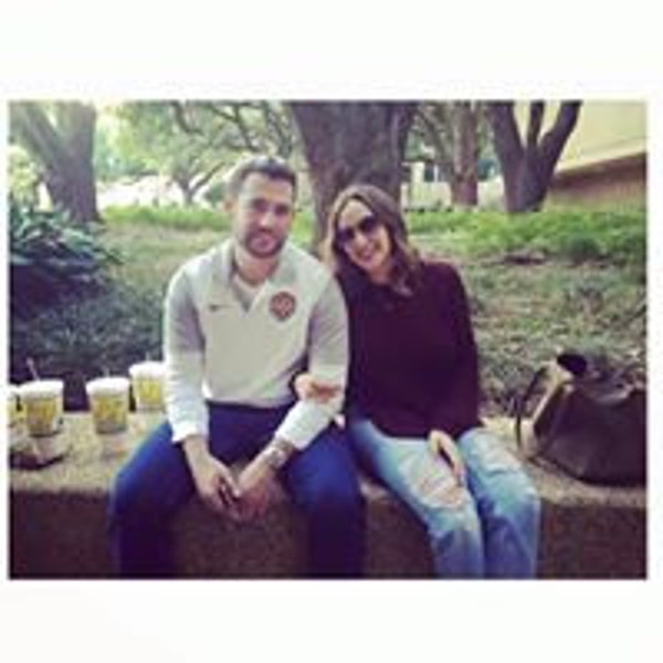 Image showcasing 14 Sustainable Clothing Brands for the Minimalist in 2023