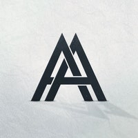 LyonaBags