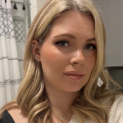 Shell's profile picture
